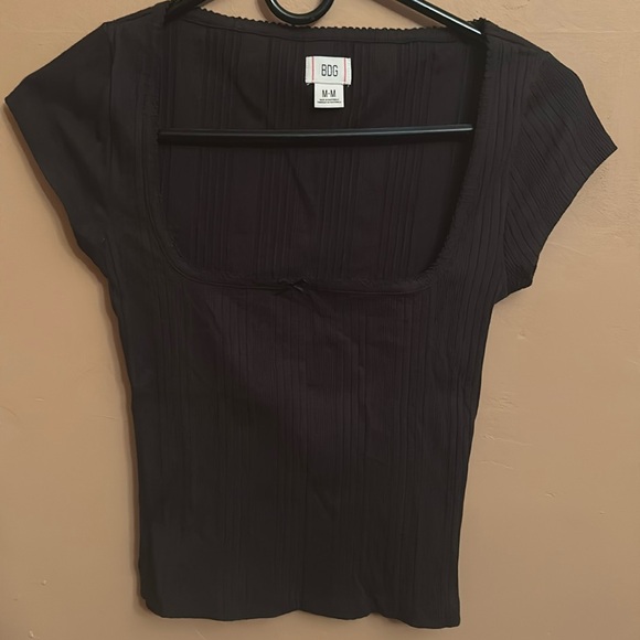 BDG Tops - URBAN OUTFITTERS/BDG SZ M BLACK SQUARE NECK LINED TOP. NWOT